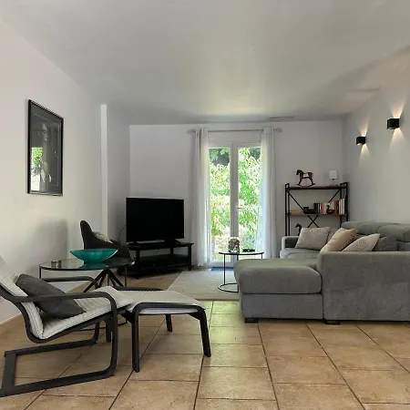 Du Martinet Piscine Privee Le Martinet (Gard)